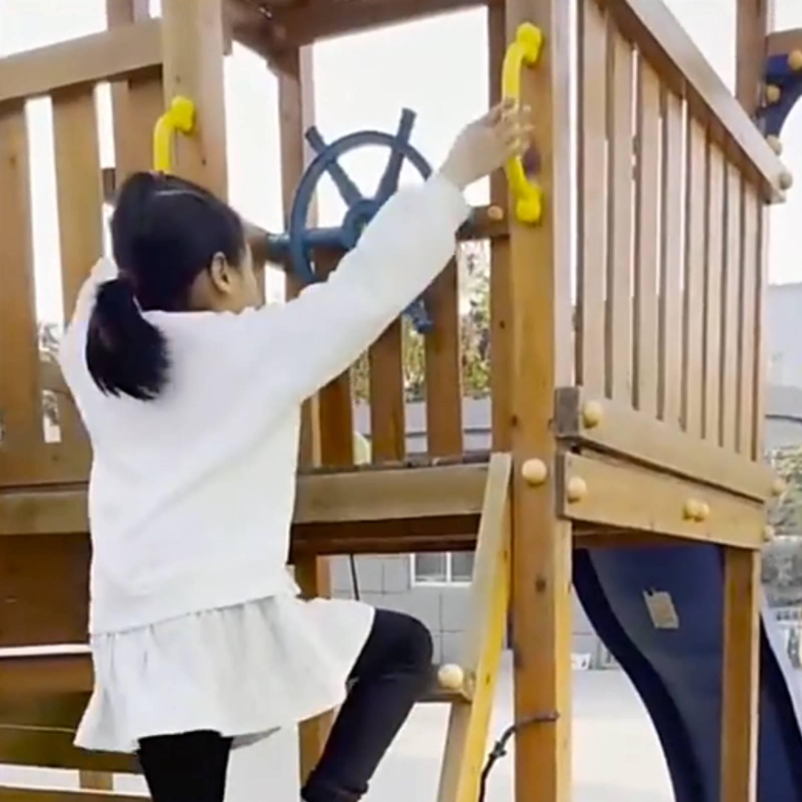 อุปกรณ์ปีนป่าย ชุดด้ามจับพลาสต - Kids Outdoor Climbing Frame บทวิจารณ์และราคา